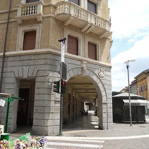 https://apartment-bergamo-centro-storico.italymilanhotels.net