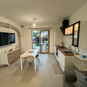https://doria-house-1.in-sardinia.net